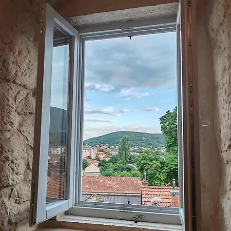 Maria * Sinj